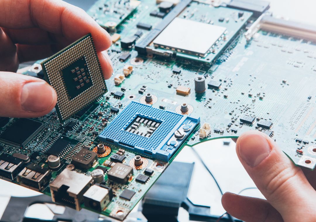 pengenalan cpu dan kepentingannnya dalam teknologi komputer